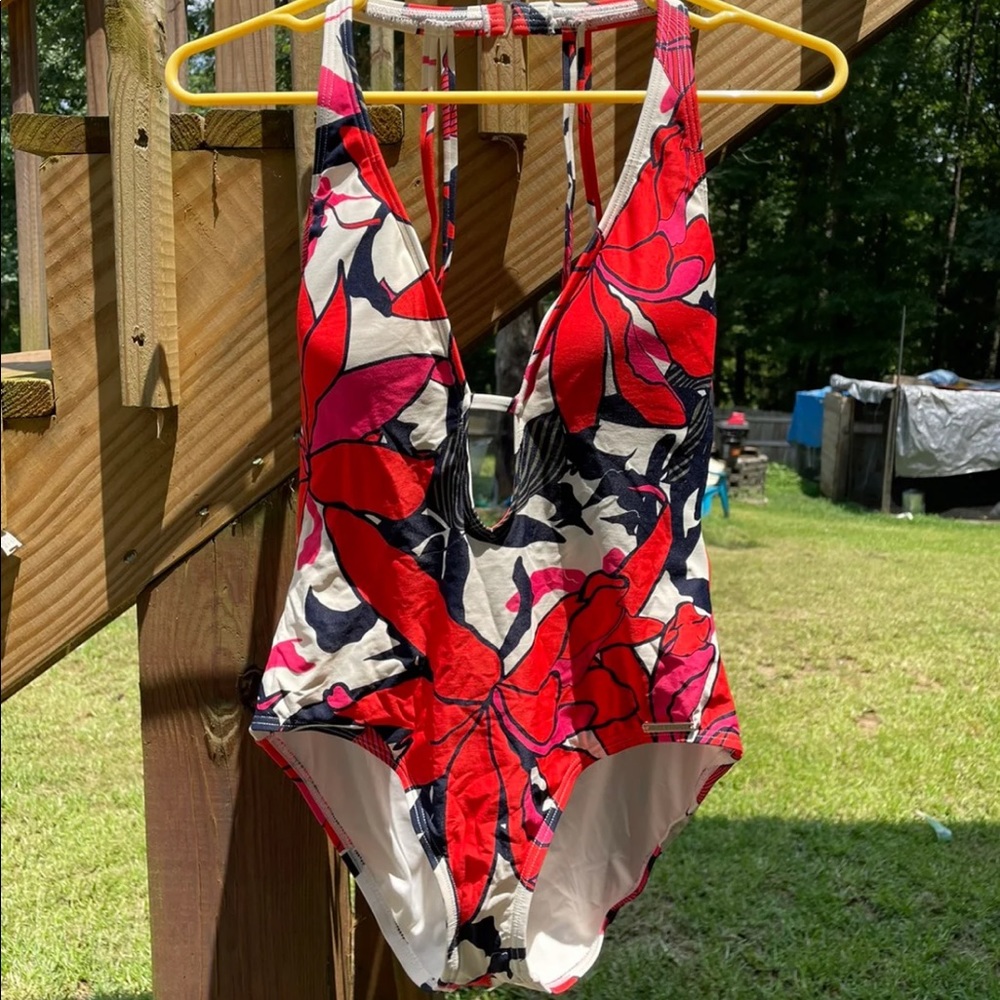 Vince Camuto One Piece Swimsuit Riviera